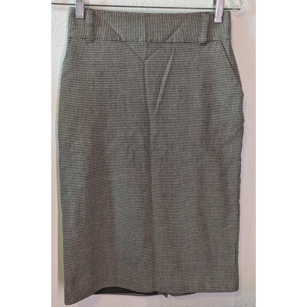 Banana Republic Women's Size 2 (27x25) Houndstooth Skirt with Pockets (166m)